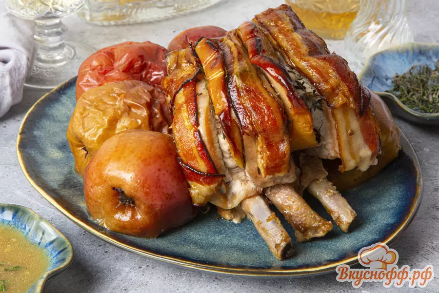 Свиная корейка, запеченная в духовке